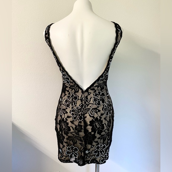 Intrigue by Blush Beaded Lace Dress Black Nude NWT - Picture 6 of 7